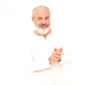 Karaktere Model Ulrich B.